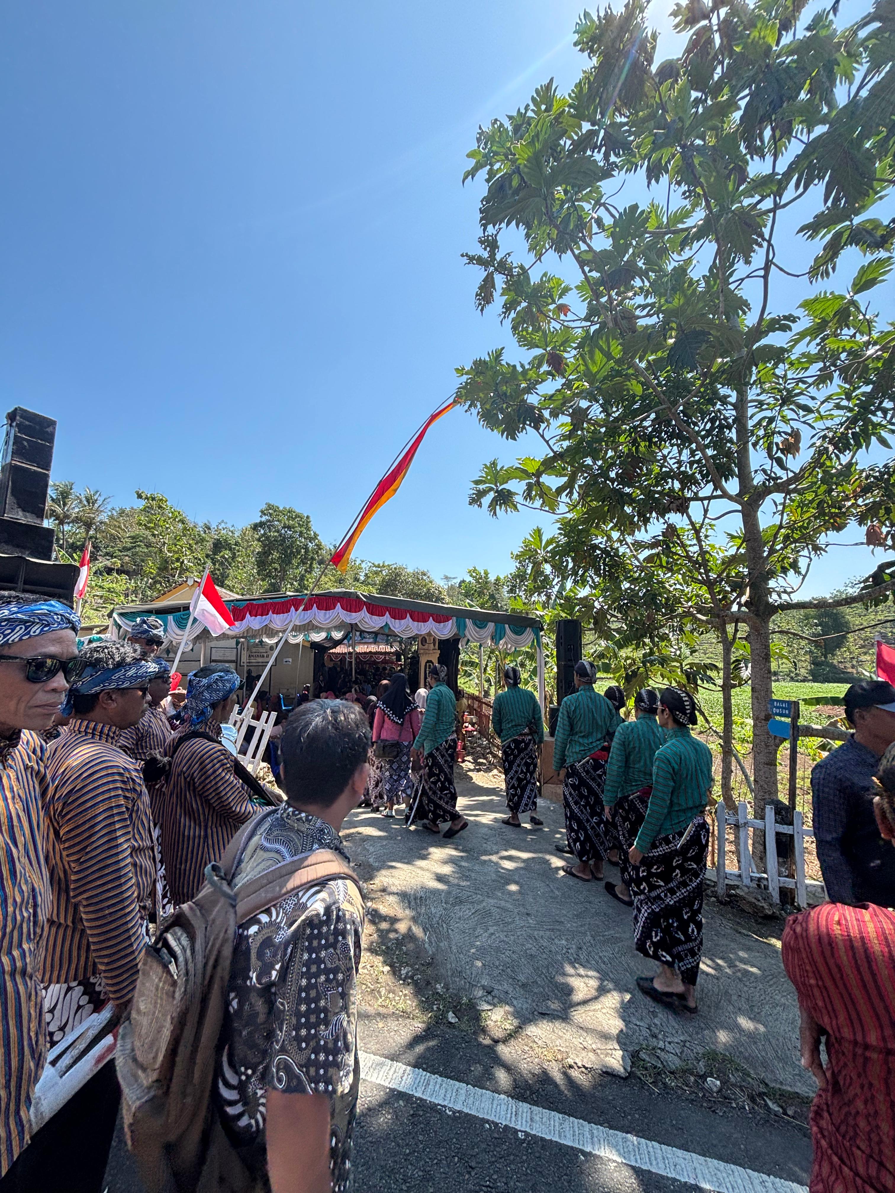 'Kegiatan Kami Minggu ' . 2